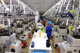 Les industries manufacturières et de fabrication demeurent toujours un moteur de la croissance économique de Quang Ninh. Photo : VNA