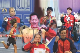 Sept sportifs de la délégation vietnamienne participant aux Jeux paralympiques, du 28 août au 8 septembre à Paris. Photo: VNA