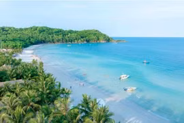 Vue imprenable sur la plage de Kem. 