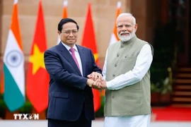 Le Premier ministre Pham Minh Chinh et le Premier ministre Narendra Modi, à New Delhi, le 1er août 2024. Photo : VNA
