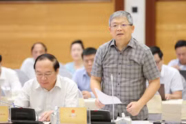 Le général de brigade Hoàng Anh Tuyên, chef adjoint du bureau du ministère de la Sécurité publique, lors de la conférence de presse régulière du gouvernement. Photo: VNA