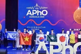 Les élèves vietnamiens remportent six médailles de bronze aux Olympiades asiatiques de physique 2024. Photo : VietnamPlus