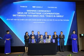 Geely et Tasco signent un accord pour former un joint-venture contruire une usine automobile de 168 millions de dollars à Thai Binh. Photo: thaibinh.gov.vn