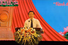 Le vice-Premier ministre Trân Hông Hà s’exprime lors de la cérémonie, à Huê, le 1er mai. Photo: VNA