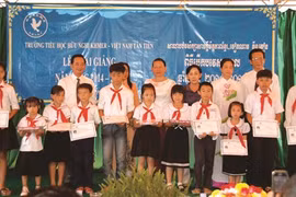 Diaspora : "Il est impératif que nos enfants parlent vietnamien"