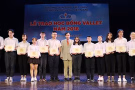 2.250 bourses Odon Vallet aux élèves et étudiants brillants en 2018