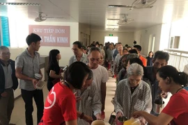 Groupe Mùa Thu, des potages de riz qui réchauffent les cœurs