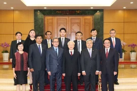 Le secrétaire général Nguyên Phu Trong reçoit les ambassadeurs de l’ASEAN