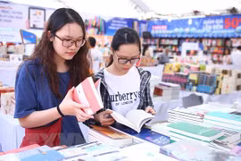 Ouverture du Salon du livre de Hanoï 2018