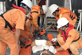 Ba Ria – Vung Tau : secours à deux marins étrangers en danger