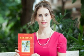 Daria Mishukova, Russe et vietnamophile