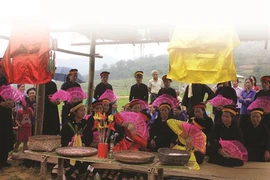 Les filles de la Lune à Cao Bang