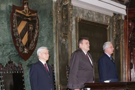 Cuba décerne le titre docteur honoris causa en science politique au leader du PCV
