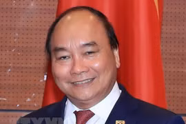Le PM Nguyên Xuân Phuc part pour le 3e ​Sommet de la Commission du Mékong à Siem Reap
