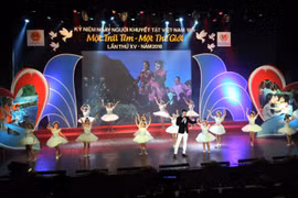  Échanges artistiques “Un coeur-un monde”