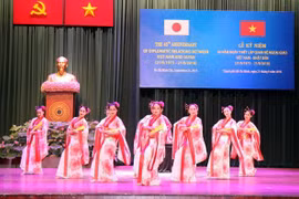 HCM-Ville marque les 45 ans des relations diplomatiques entre le Vietnam et le Japon