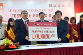 Agribank accorde un milliard de dongs pour Festival de Hue 2018