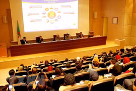 Le Vietnam participe à un colloque sur l’ASEAN en Algérie
