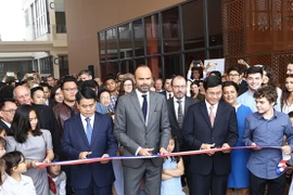 Édouard Philippe inaugure le nouveau bâtiment du Lycée français Alexandre Yersin 