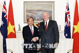 Le PM Nguyen Xuan Phuc rencontre le gouverneur général d’Australie