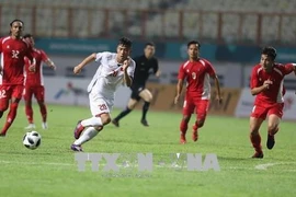 Football : le Vietnam bat le Népal 2-0 aux ASIAD 18