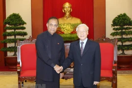 Le leader du PCV Nguyên Phu Trong reçoit le président du parlement sri-lankais