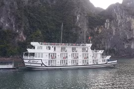 Quang Ninh cherche à améliorer la qualité des navires de croisières