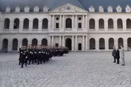 Cérémonie d’accueil du leader du PCV Nguyên Phu Trong en visite officielle en France