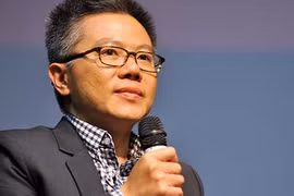 Le professeur Ngô Bao Châu reçoit le prix Maurice Audin 2016