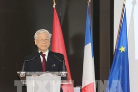 Le secrétaire général du PCV rencontre des entreprises françaises