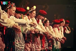 Un festin musical dans le "Village européen" à Hanoi