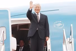 Le leader du PCV remercie le président russe, quitte Moscou pour Budapest