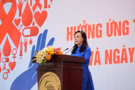 Le Vietnam fait écho à la Journée mondiale de lutte contre le sida 