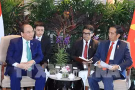 Le PM rencontre les présidents indonésien et birman à Singapour