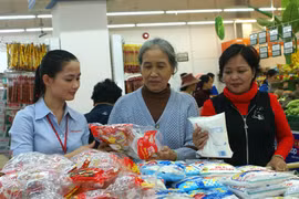 L’indice de confiance des consommateurs vietnamiens avait atteint 142,3 points (+ 6,9 points) en février. (Source : VNA)