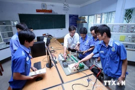Une classe de l'Ecole d'apprentissage de Ninh Thuan. (Photo: Anh Tuấn/VNA)