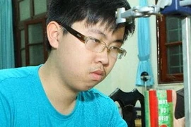 Ngô Phi Long, un élève de la province montagneuse de Son La a obtenu la médaille d'or aux 43e Olympiades internationales de physique 2012 (IPhO) (Source: AVI)