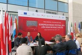 Conférence de presse pour présenter le 13e Festival de la musique européenne au Vietnam, le 17 novembre à Hanoi. 