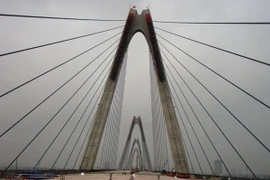 Le pont Nhat Tan. Source: VNA