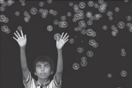 La photo intitulée "L'aspiration de la vie" du Vietnam a décroché le premier Prix du concours international de la photographie. 