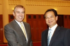 Le Premier ministre reçoit le prince britannique Andrew