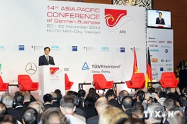 Le PM assiste à la Conférence Asie-Pacifique des entreprises allemandes. (Photo: Đuc Tam/VNA)