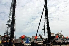 La construction d'une usine de traitement de l'eau dans la province de Binh Duong. Photo : VNA