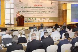 Séminaire intitulé "Le commerce durable avec les technologies vertes de la Suède", à Hanoi. Photo : Thê Duyêt/VNA