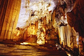 La grotte Thiên Duong à Quang Binh. Photo : Saigontourist