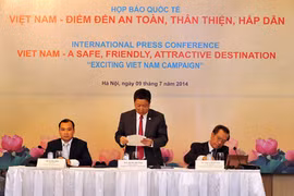Conférence de presse internationale destinée au lancement de la campagne nationale de promotion du tourisme, 9 juillet à Hanoi. (Source : VNA)