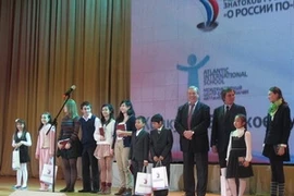Jeunes vietnamiens primés. (Source: AVI)