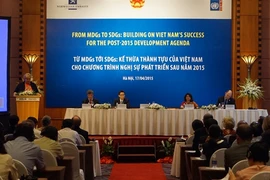 Colloque sur la future direction du programme de développement pour l’après-2015, le 17 avril à Hanoi.