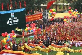 La fête de Phu Day. Photo : Trong Duc/VNA