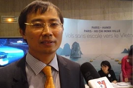 M.Le Dung - directeur du bureau de représentation de Vietnam Airlines en France et du bureau régional en France. Photo : Tien Nhat/VNA